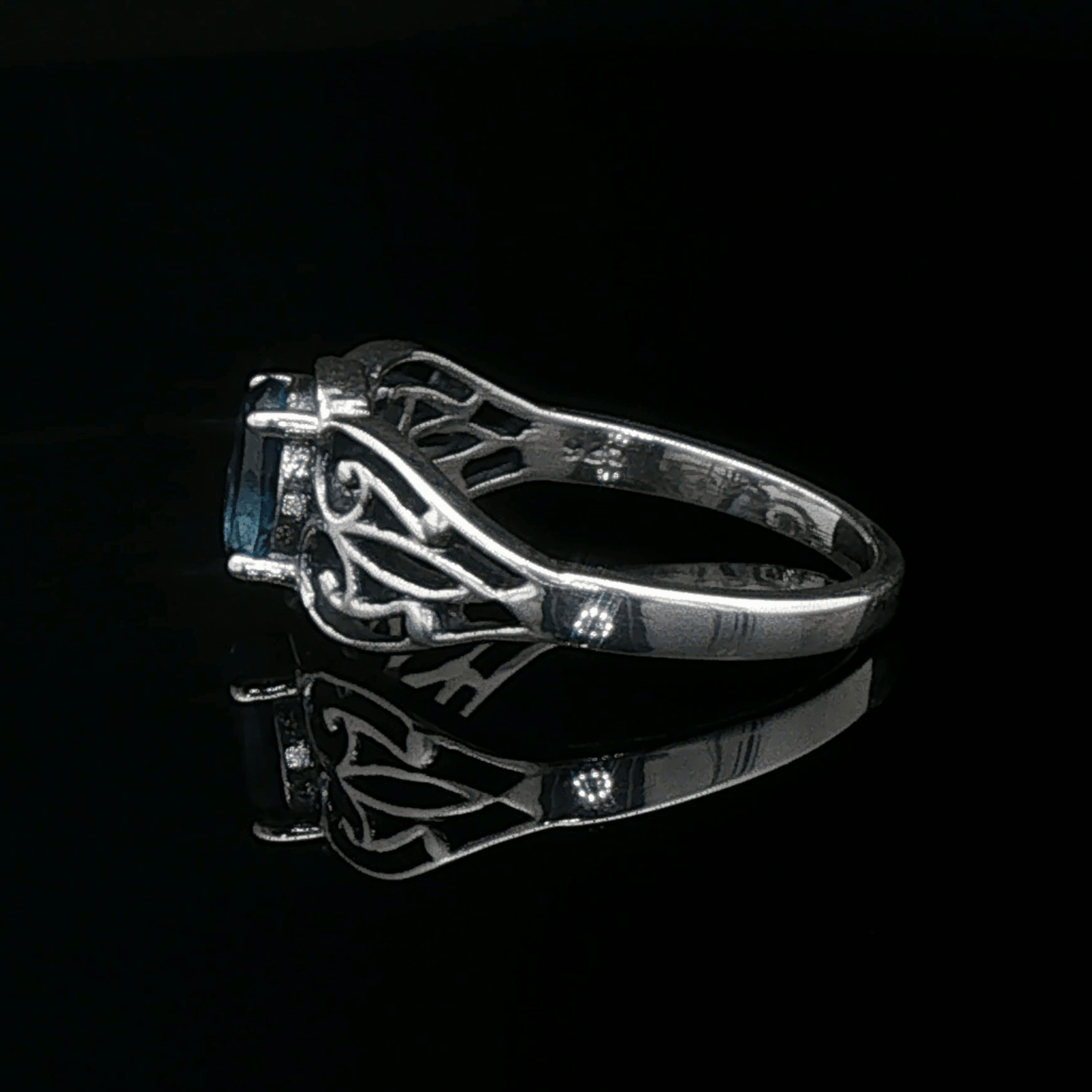 Filigree Gemstone Ring in Sterling Silver - Le Dragon Argenté