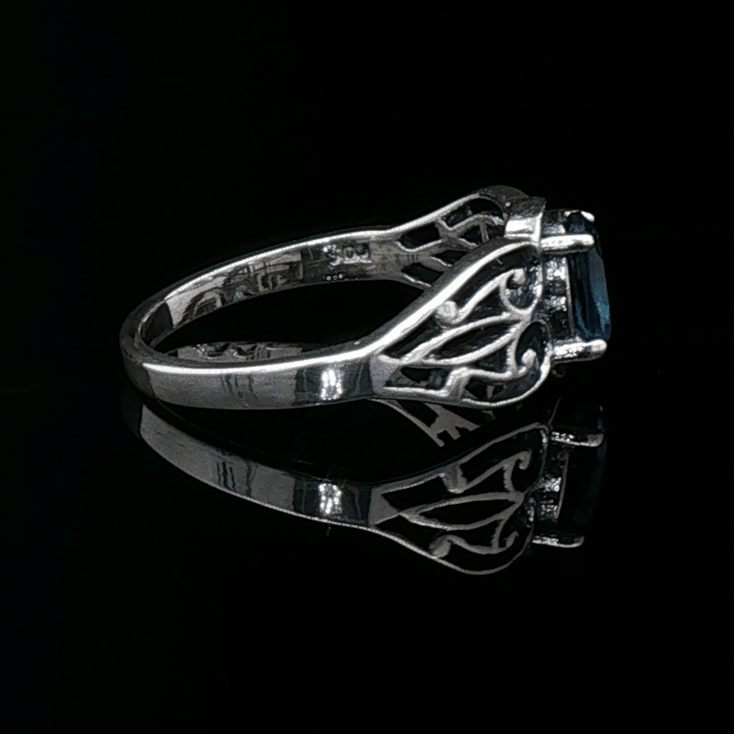 Filigree Gemstone Ring in Sterling Silver - Le Dragon Argenté