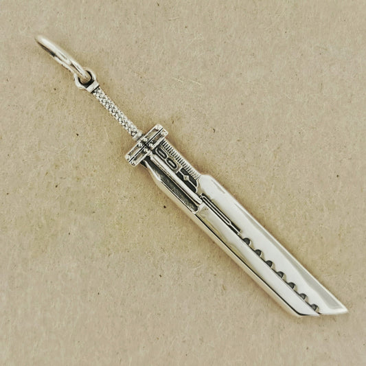 Final Fantasy 7 Advent Children Sword Pendant - Le Dragon Argenté