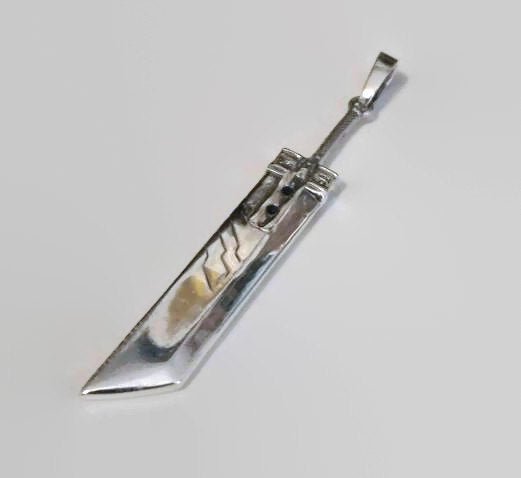 Final Fantasy 7 Buster Sword Pendant - Le Dragon Argenté