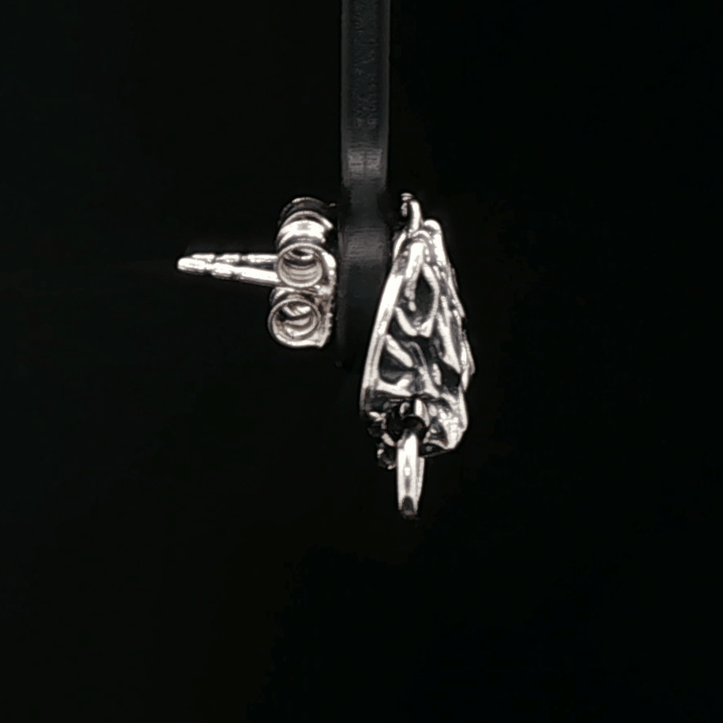 Handmade Sterling silver Fenrir wolf stud earrings inspired by Final Fantasy VII, minimalist gamer jewellery with sleek wolf design by Le Dragon Argenté