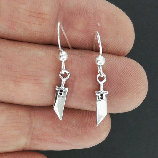 Final Fantasy 7 Mini Buster Sword Earrings - Le Dragon Argenté