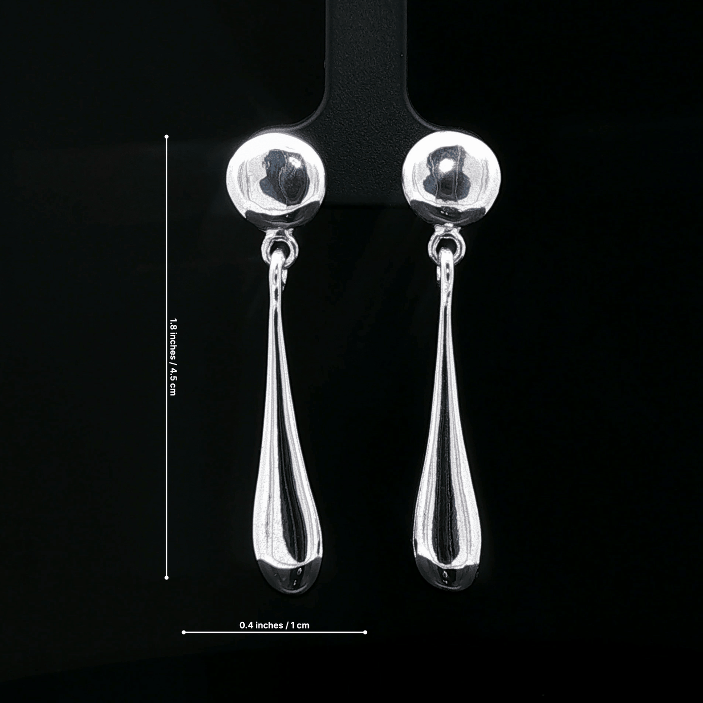 Final Fantasy 7 Tifa Drop Stud Earrings - Le Dragon Argenté