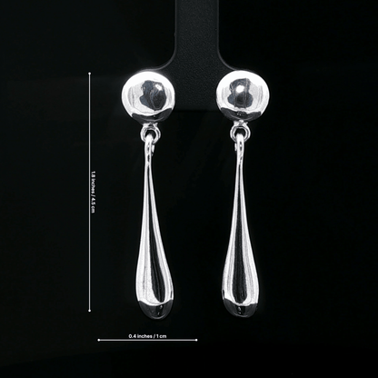Final Fantasy 7 Tifa Drop Stud Earrings - Le Dragon Argenté