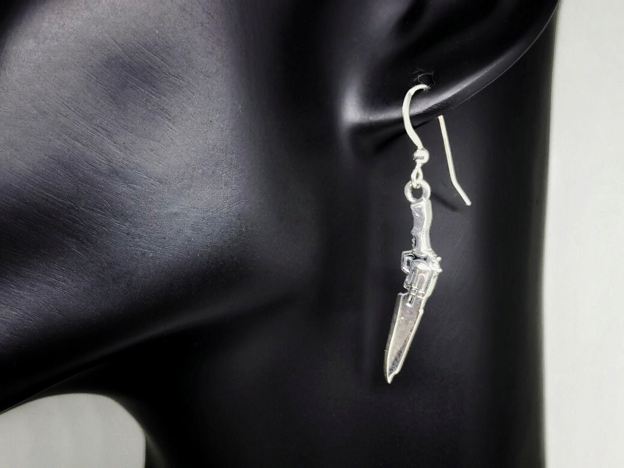 Final Fantasy 8 Gunblade Charm Earrings - Le Dragon Argenté