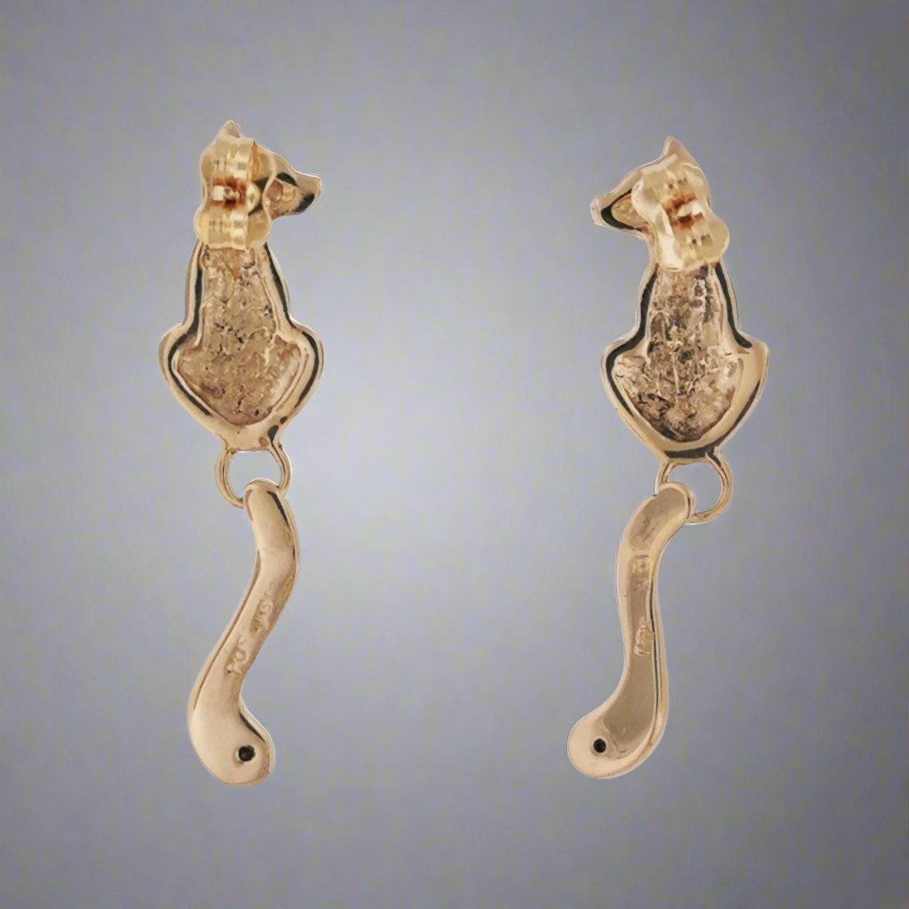 Final Fantasy XIII - 2 Serah Cat Earrings in Gold - Le Dragon Argenté