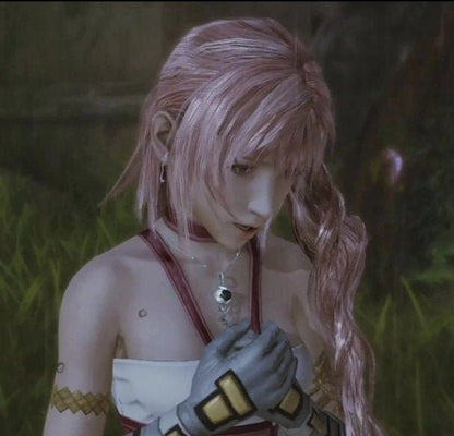 Final Fantasy XIII - 2 Serah Cat Earrings in Gold - Le Dragon Argenté