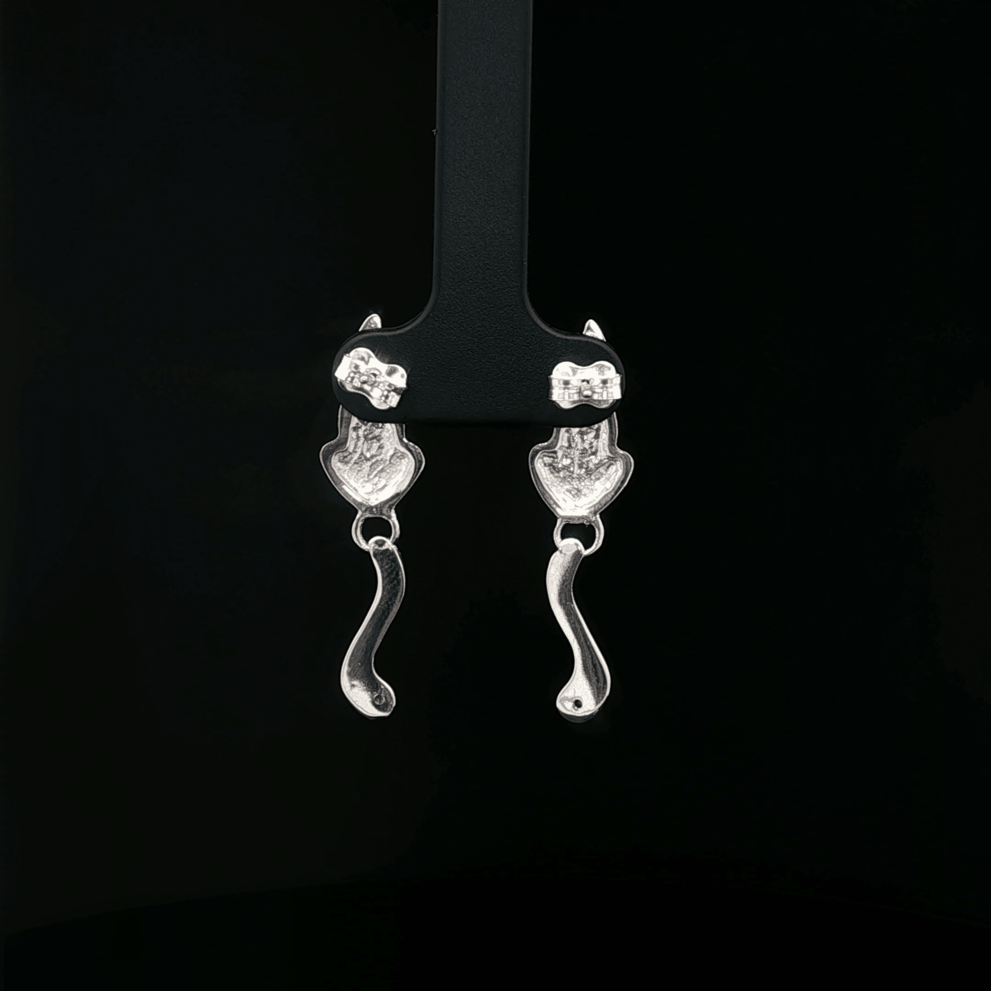 Final Fantasy XIII - 2 Serah Cat Earrings in Sterling Silver - Le Dragon Argenté
