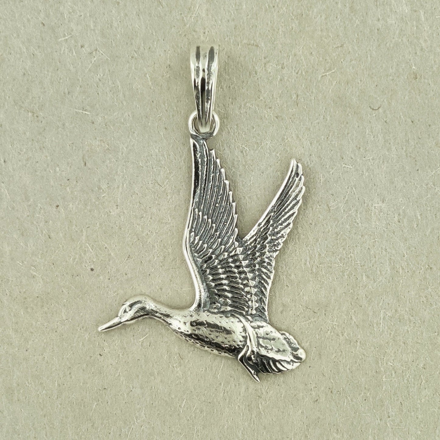 Flying Duck Pendant - Le Dragon Argenté