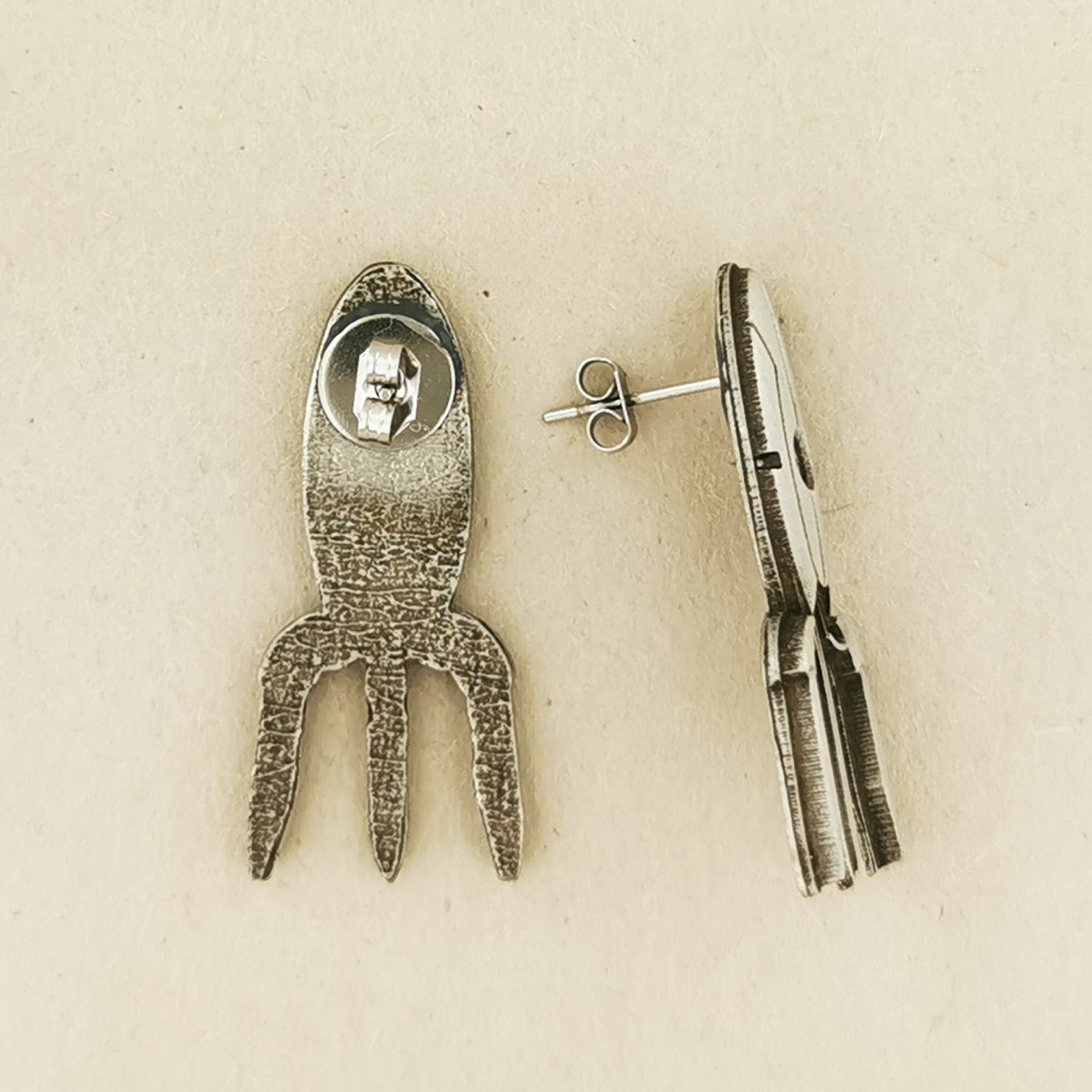 Geeky Pewter Stud Earrings - Le Dragon Argenté