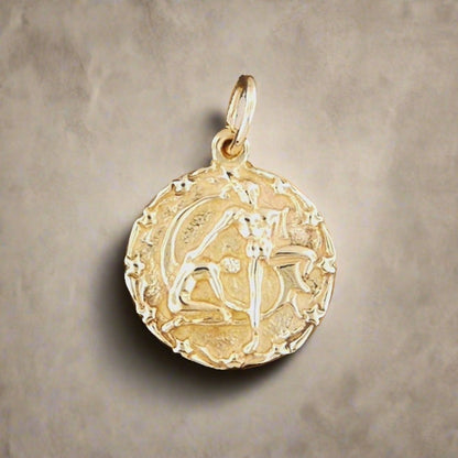 Zodiac Medallion Gemini in antique bronze, bronze Zodiac Pendant, bronze Zodiac Medallion, Sterling bronze Gemini Pendant, bronze Gemini Pendant, Bronze Gemini Pendant, Gift For Gemini, Gemini Jewelry Gift, Gemini Jewellery Gift