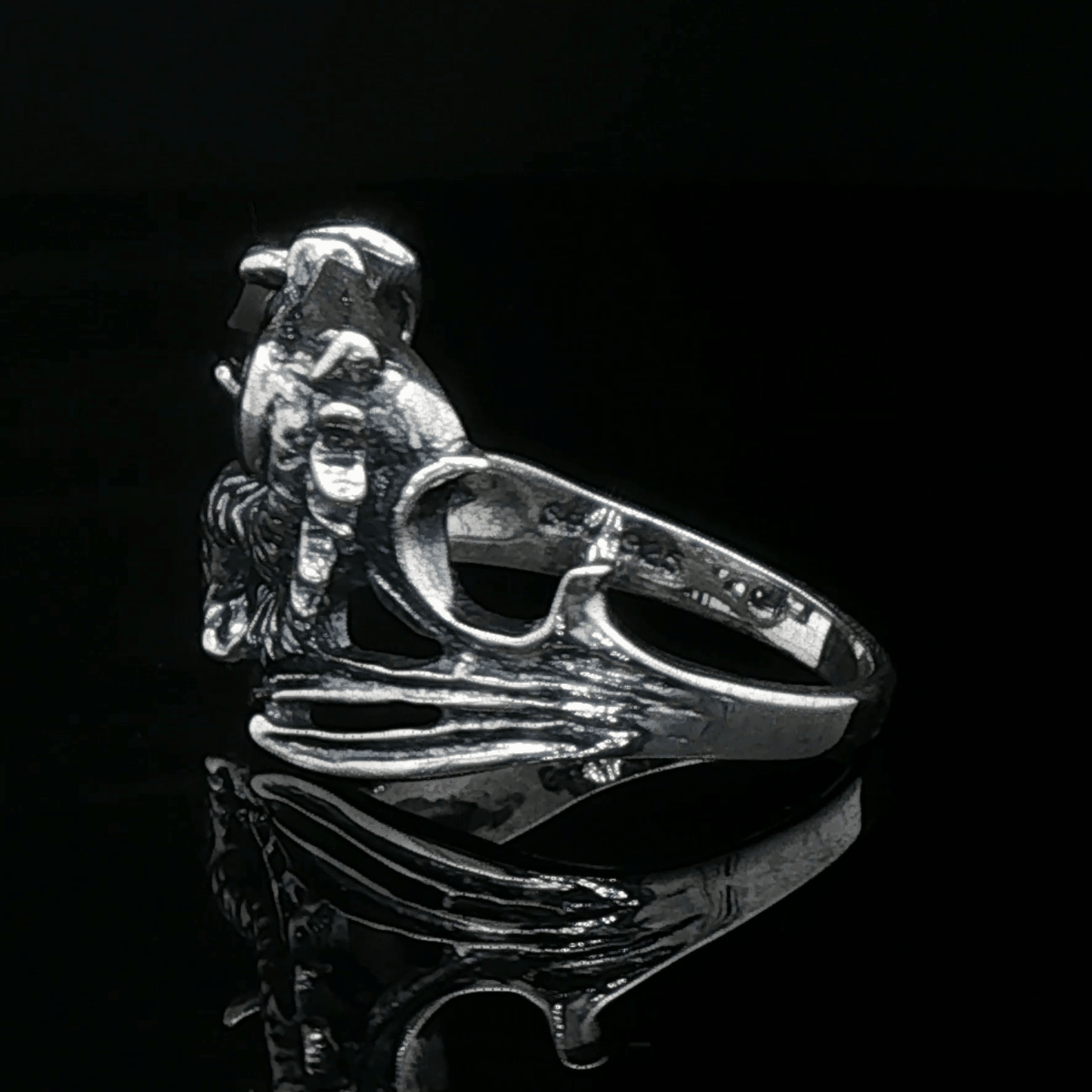 Gemstone Dragon Ring in Sterling Silver - Le Dragon Argenté