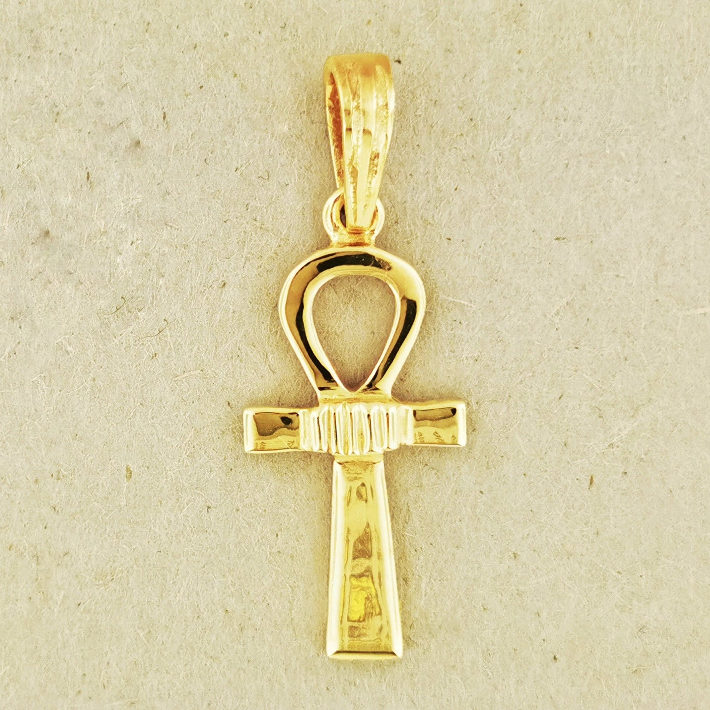 Gold Ankh Charm Pendant - Le Dragon Argenté