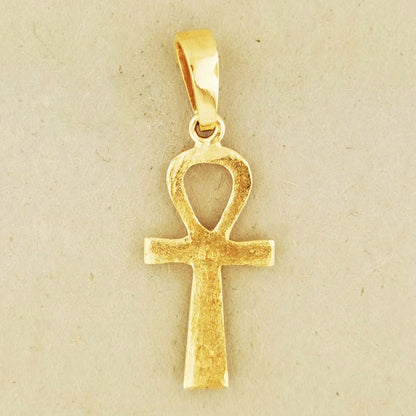 Gold Ankh Charm Pendant - Le Dragon Argenté