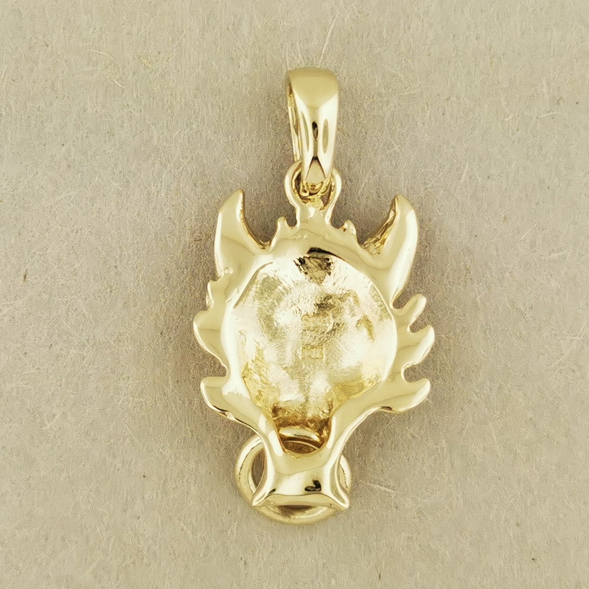 Gold Final Fantasy 7 Fenrir Wolf Pendant - Le Dragon Argenté