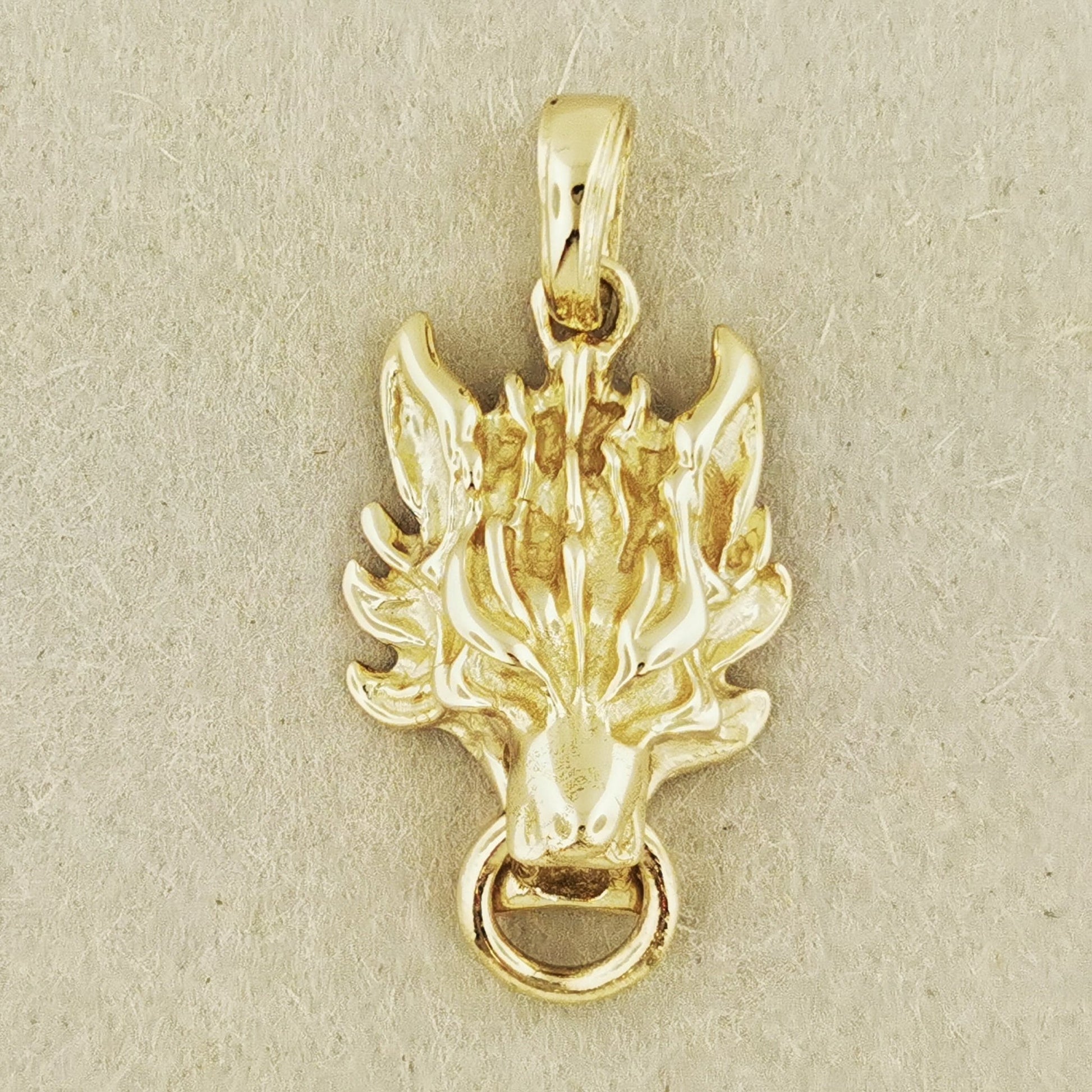 Gold Final Fantasy 7 Fenrir Wolf Pendant - Le Dragon Argenté