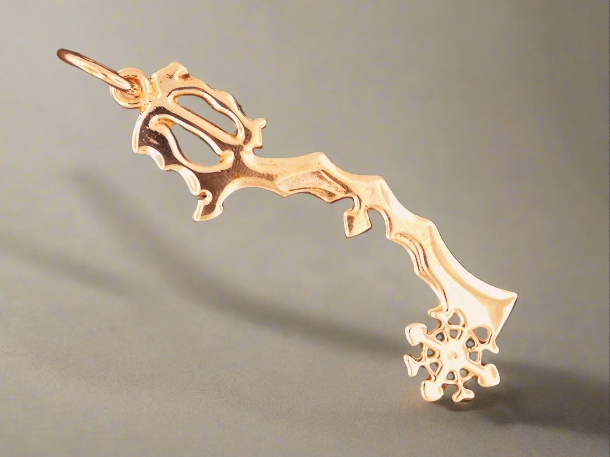 Kingdom Hearts Diamond Dust Keyblade Pendant in Pink Gold, Video Game Jewelry, Video Game Jewellery, Gold Video Game Pendant, Gamer Girl Pendant, Gamer Girl Jewelry, Gamer Girl Jewellry, Gamer Geek Pendant, Gamer Geek Jewelry, KH Keyblade Pendant, Gold Keyblade Pendant, Diamond Dust Pendant, Gold Keyblade, Kingdom Hearts Keyblade Pendant