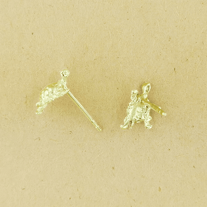 Handmade gold turtle earrings by Le Dragon Argenté available in 10k 14k or 18k solid yellow pink or white gold.