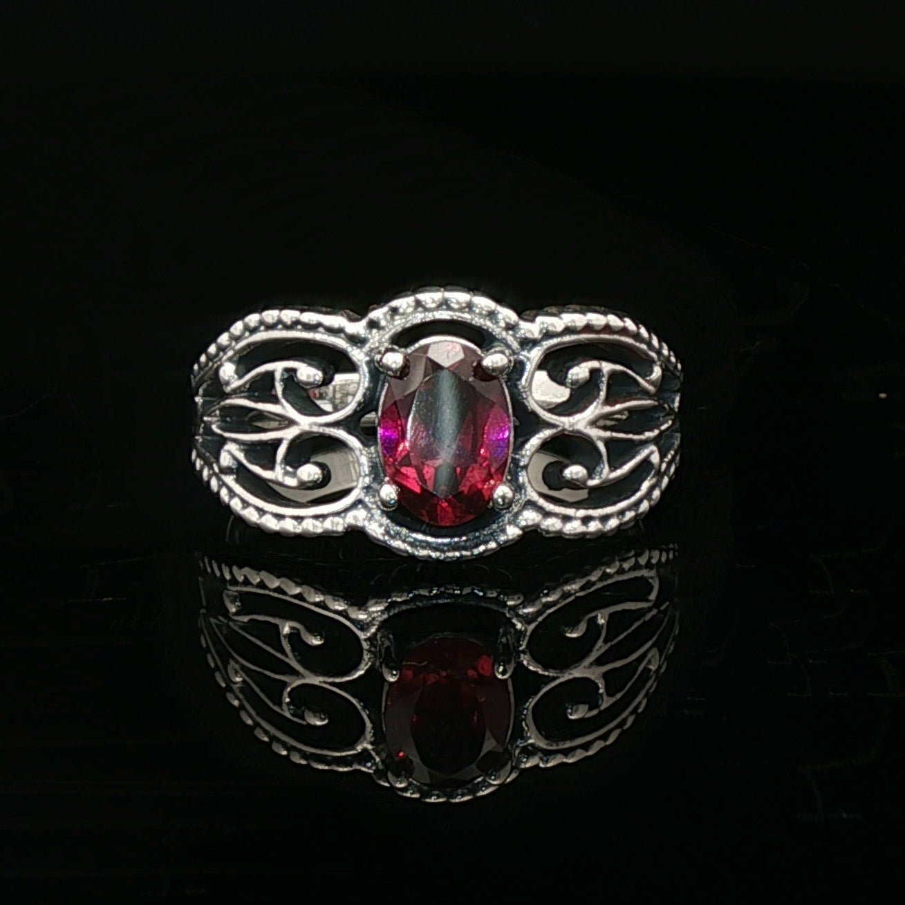 Gothic Style Filigree Ring with Gemstone in Sterling Silver - Le Dragon Argenté