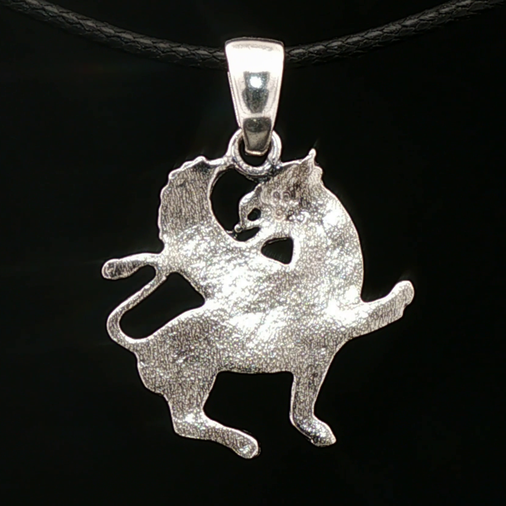 Griffin Pendant in Sterling Silver - Le Dragon Argenté