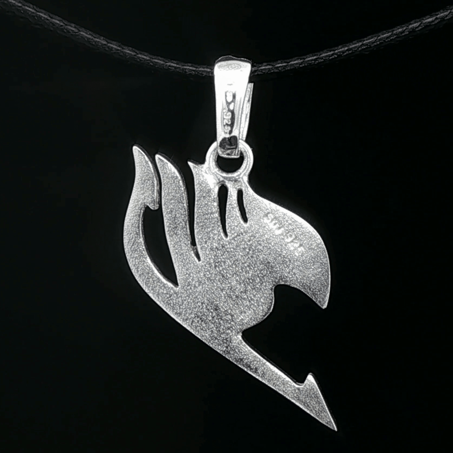 Handmade Fairy Tail Pendant - Le Dragon Argenté