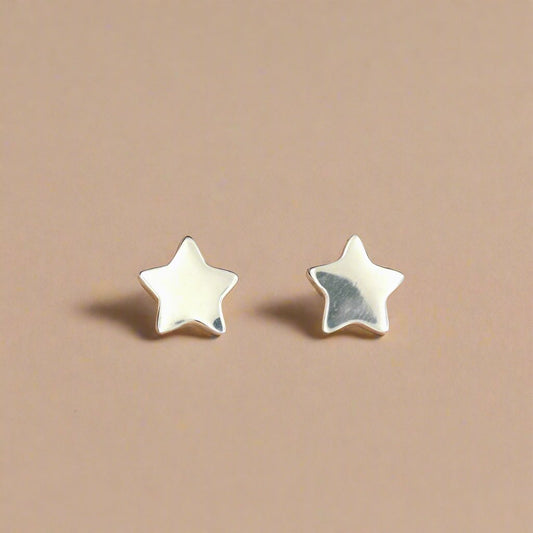 Handmade Star Stud Earrings in Sterling Silver - Le Dragon Argenté