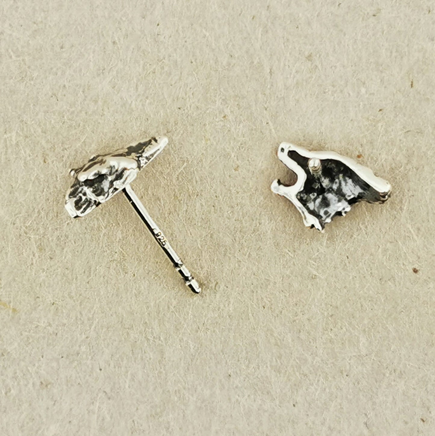 Howling Wolves Sterling Silver Earrings - Le Dragon Argenté