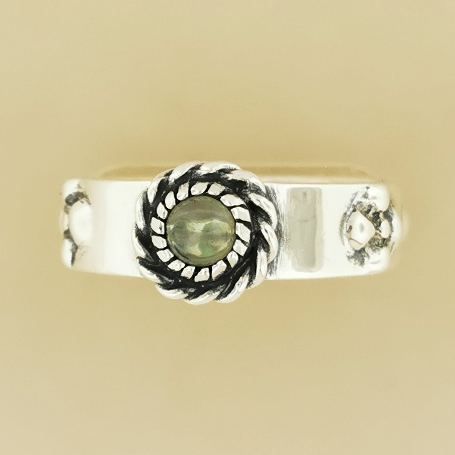 Howls Moving Castle Ring in Sterling Silver with Natural Gemstone - Le Dragon Argenté - Bands - Bestseller - gemstone band