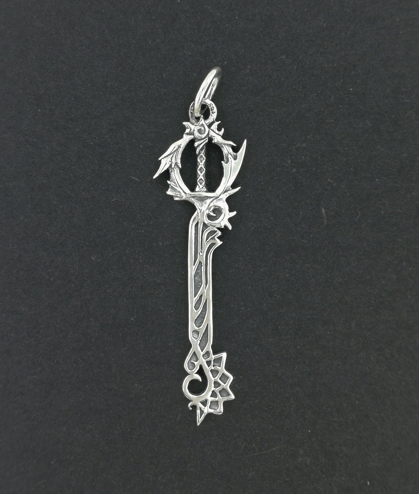 KH Combined Keyblade Pendant - Le Dragon Argenté