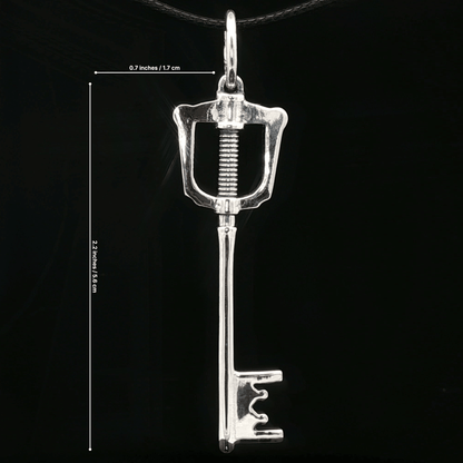 Kingdom Hearts Kingdom Keyblade Pendant - Le Dragon Argenté