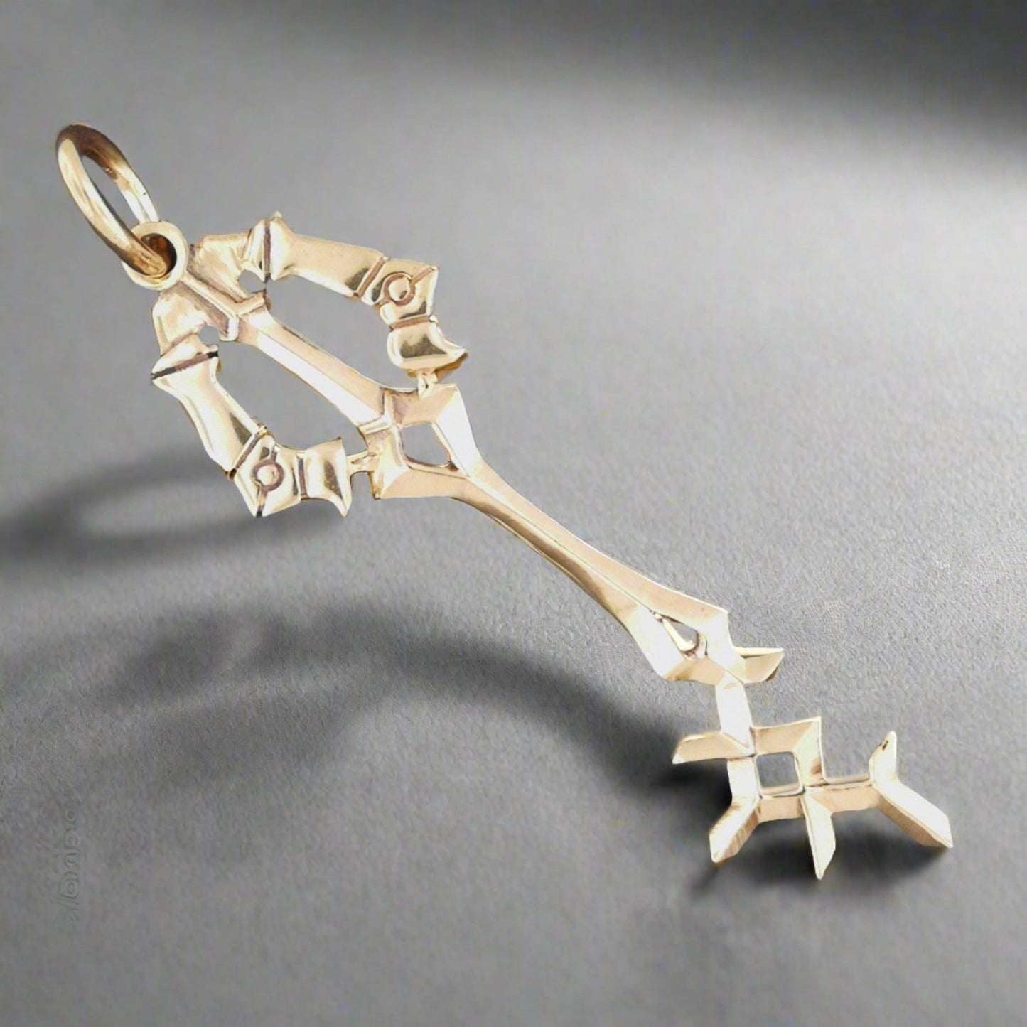 Kingdom Hearts Rainfell Keyblade Pendant - Le Dragon Argenté