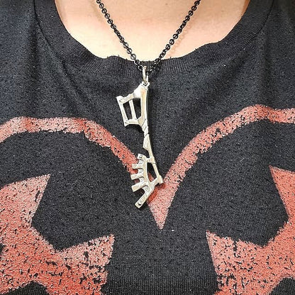 Kingdom Hearts Wayward Wind Keyblade Pendant - Le Dragon Argenté