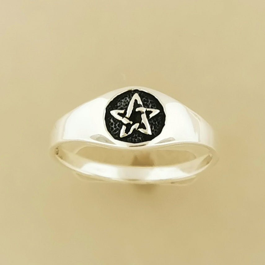 Ladies Pentacle Ring - Le Dragon Argenté