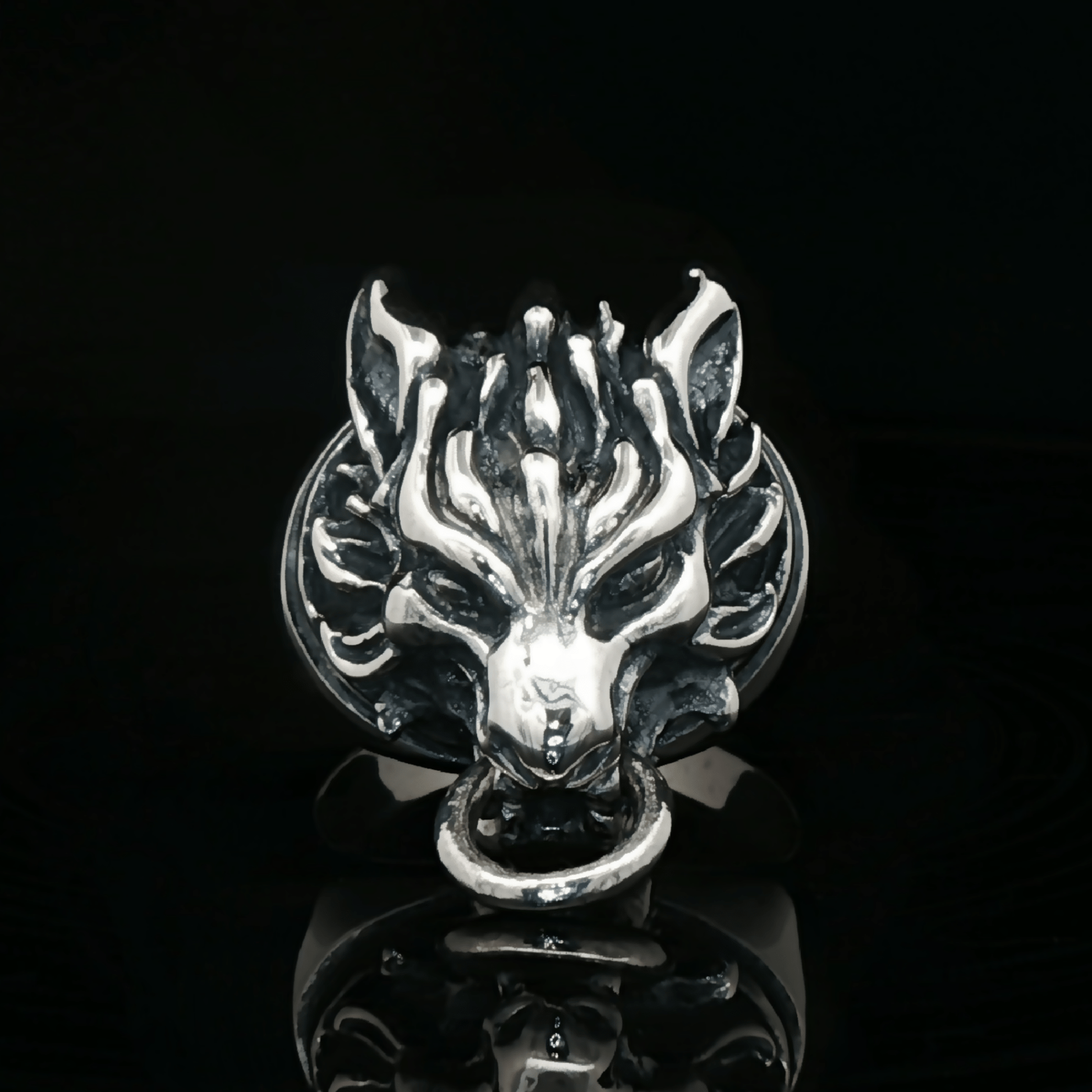 Large Final Fantasy 7 Fenrir Wolf Ring – Le Dragon Argenté Large Final Fantasy 7 Fenrir Wolf Ring – Le Dragon Argenté