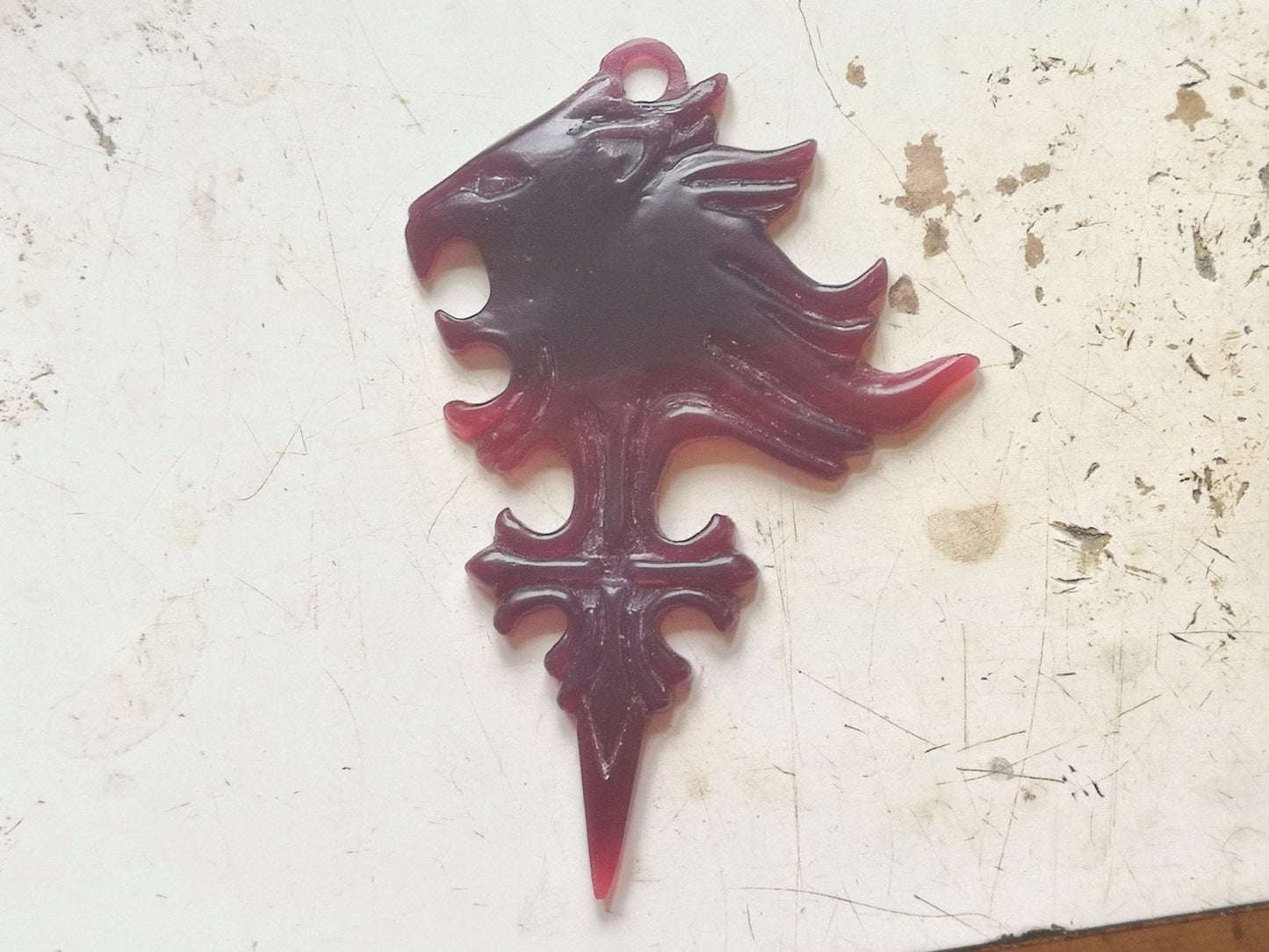 Large Final Fantasy 8 Griever Pendant in Gold - Le Dragon Argenté