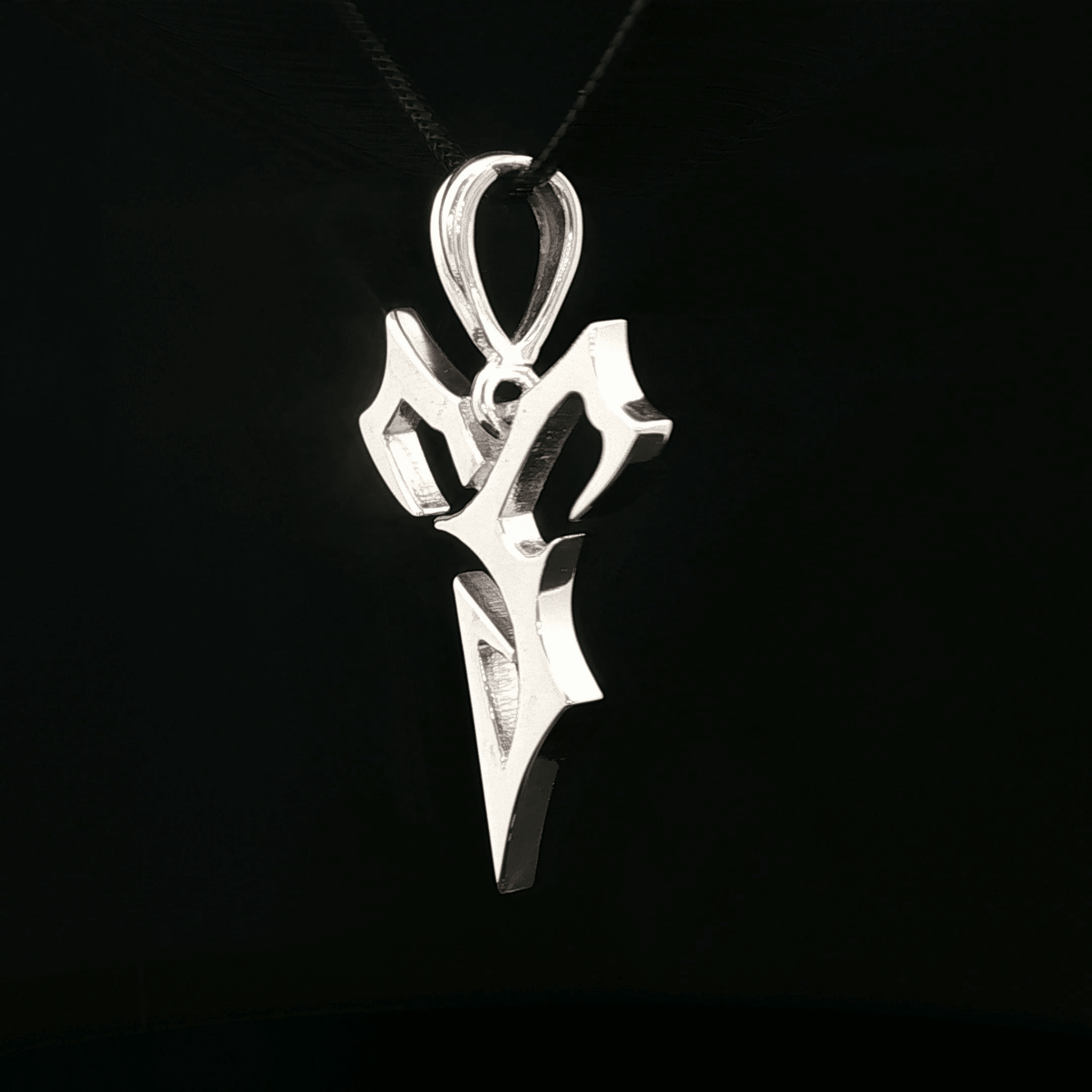 Large Final Fantasy X Tidus Pendant – Le Dragon Argenté Large Final Fantasy X Tidus Pendant – Le Dragon Argenté
