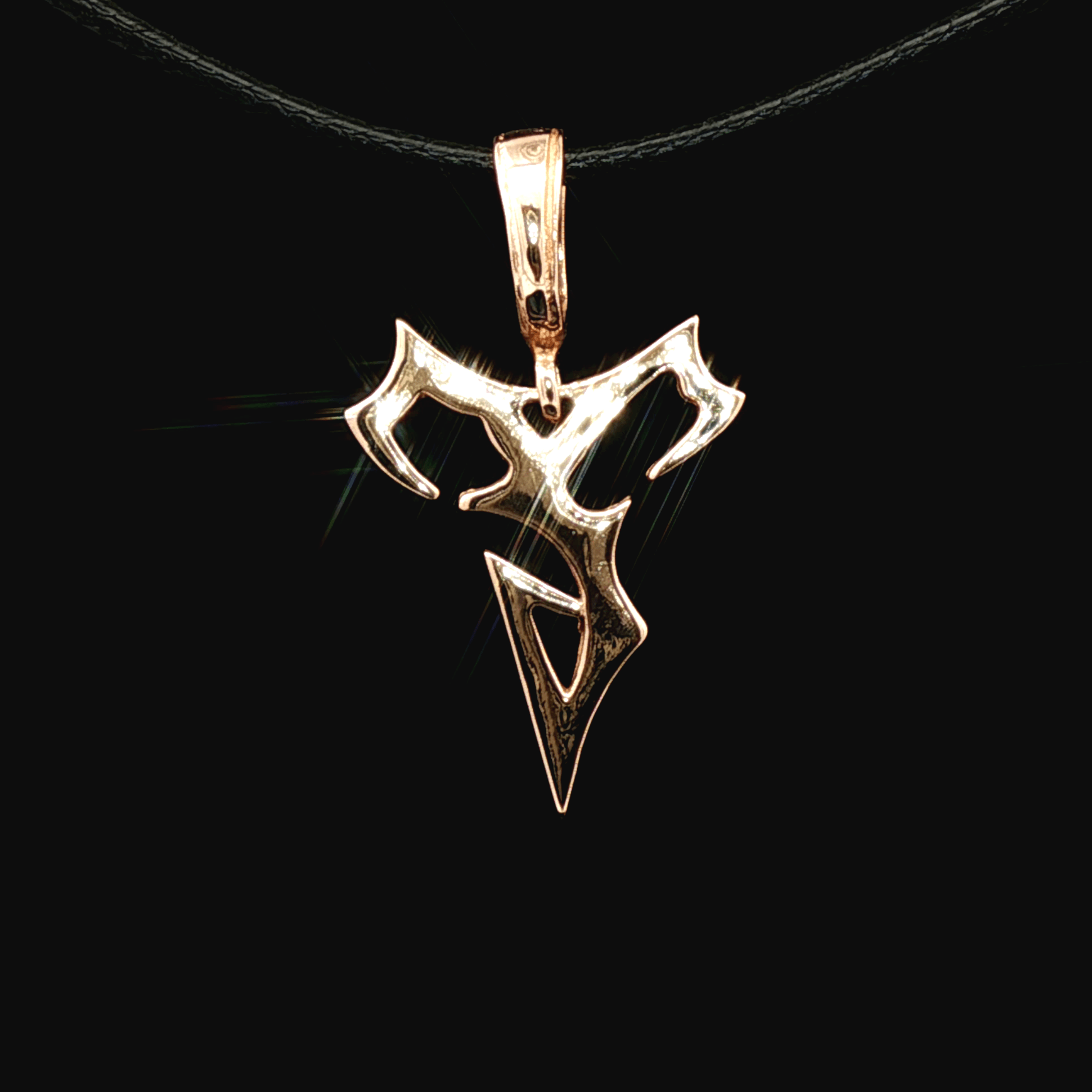 Large Final Fantasy X Tidus Pendant in Antique Bronze - Le Dragon Argenté