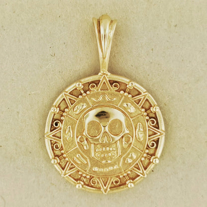 large pirate coin pendant in antique bronze, bronze coin pendant, bronze pirate coin pendant, bronze coin, bronze coin pendant, one piece pendant, anime pirate pendant, anime pendant, bronze anime pendant, anime jewelry, anime jewellery, one piece jewellery, one piece fandom, pirate cosplay pendant