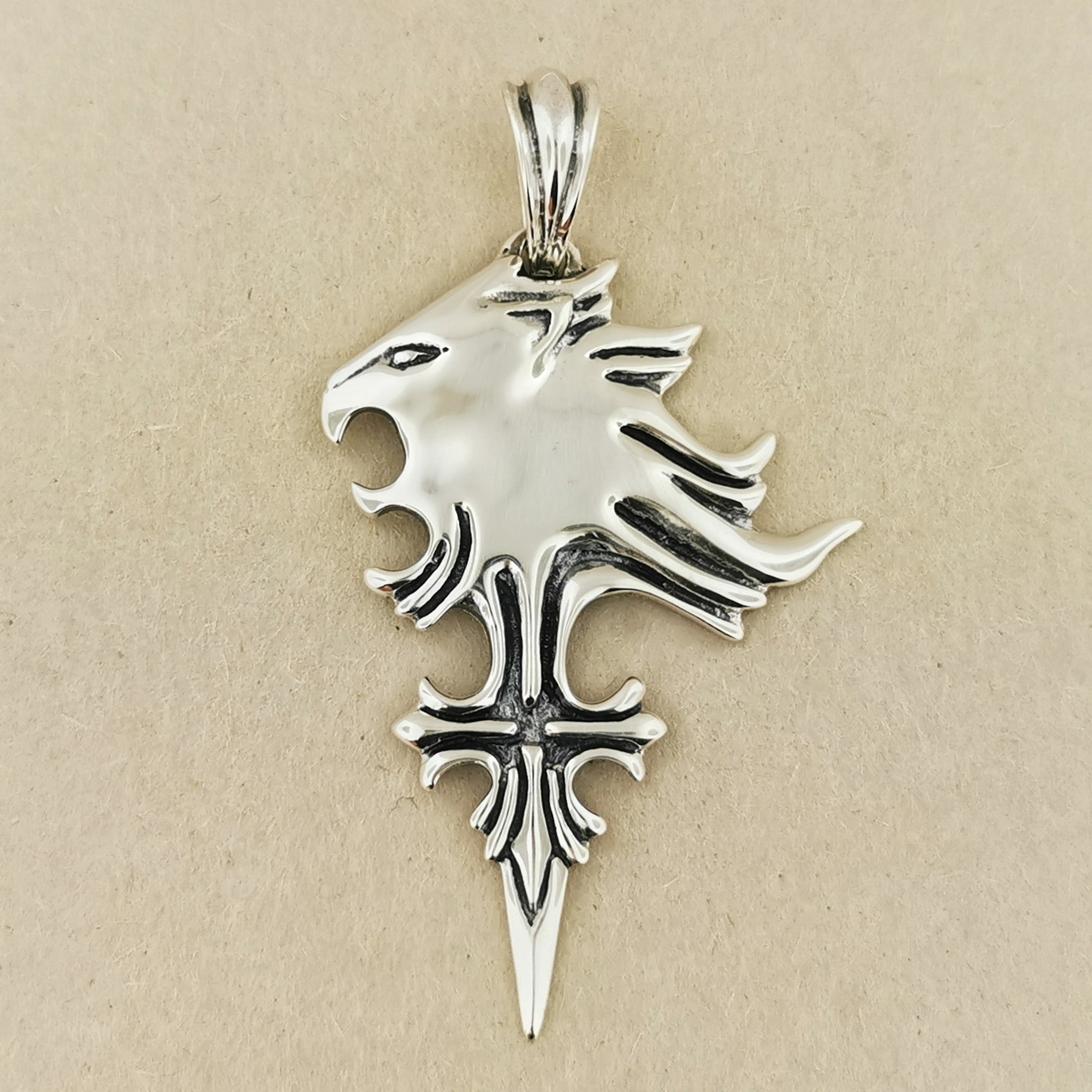 Large Final Fantasy 8 Griever Pendant – Le Dragon Argenté