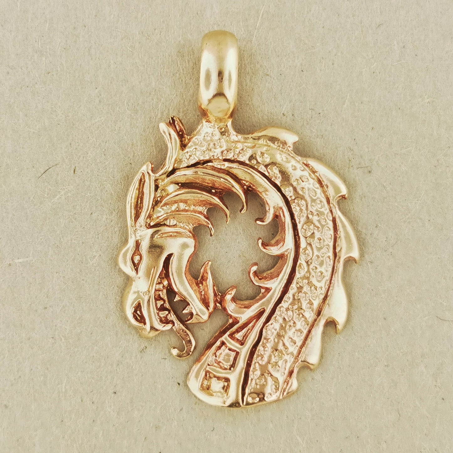 Pendentif tête de dragon en argent sterling ou bronze antique