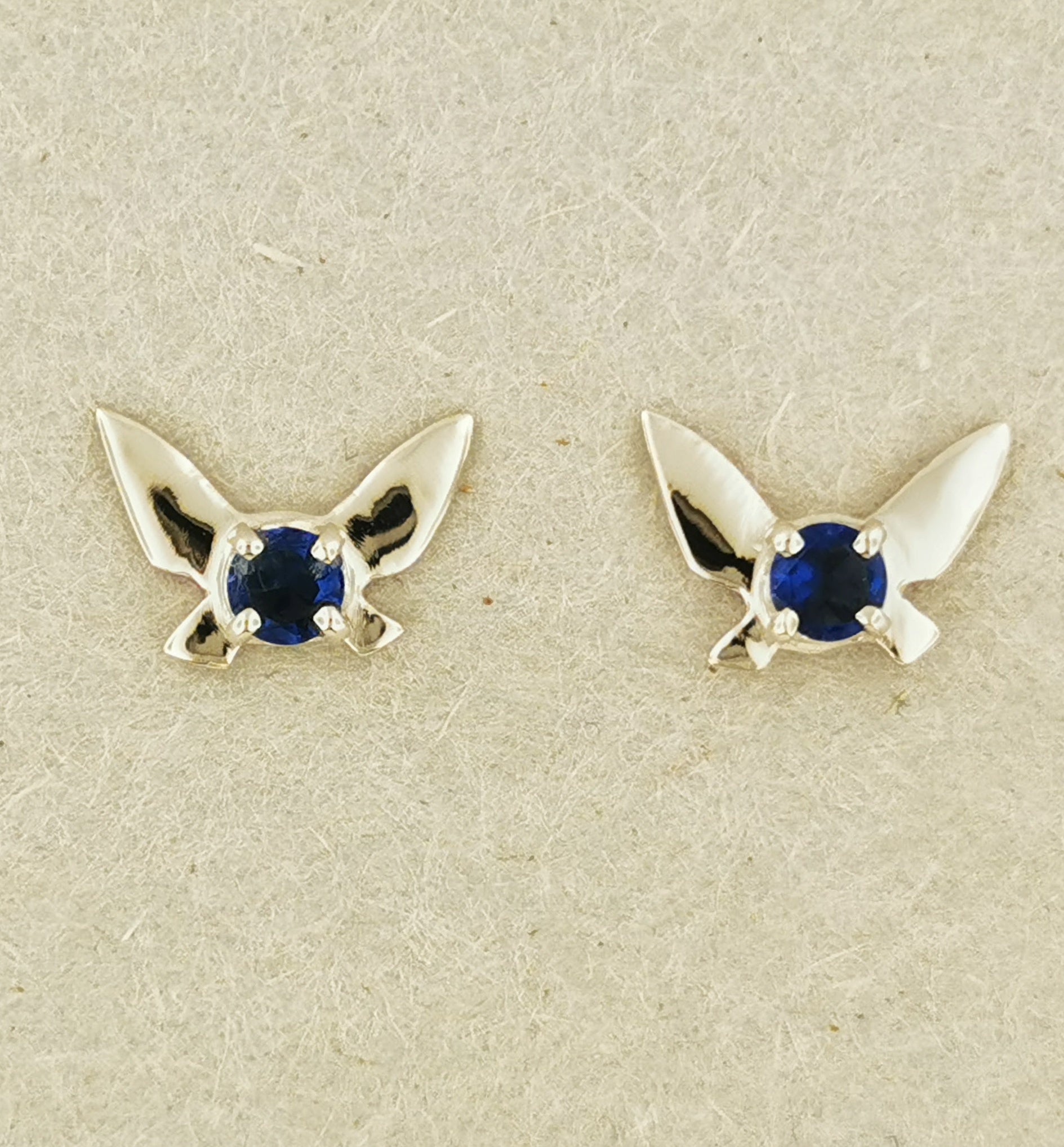 Legend of Zelda Navi Fairy Earrings in Sterling Silver - Le Dragon Argenté