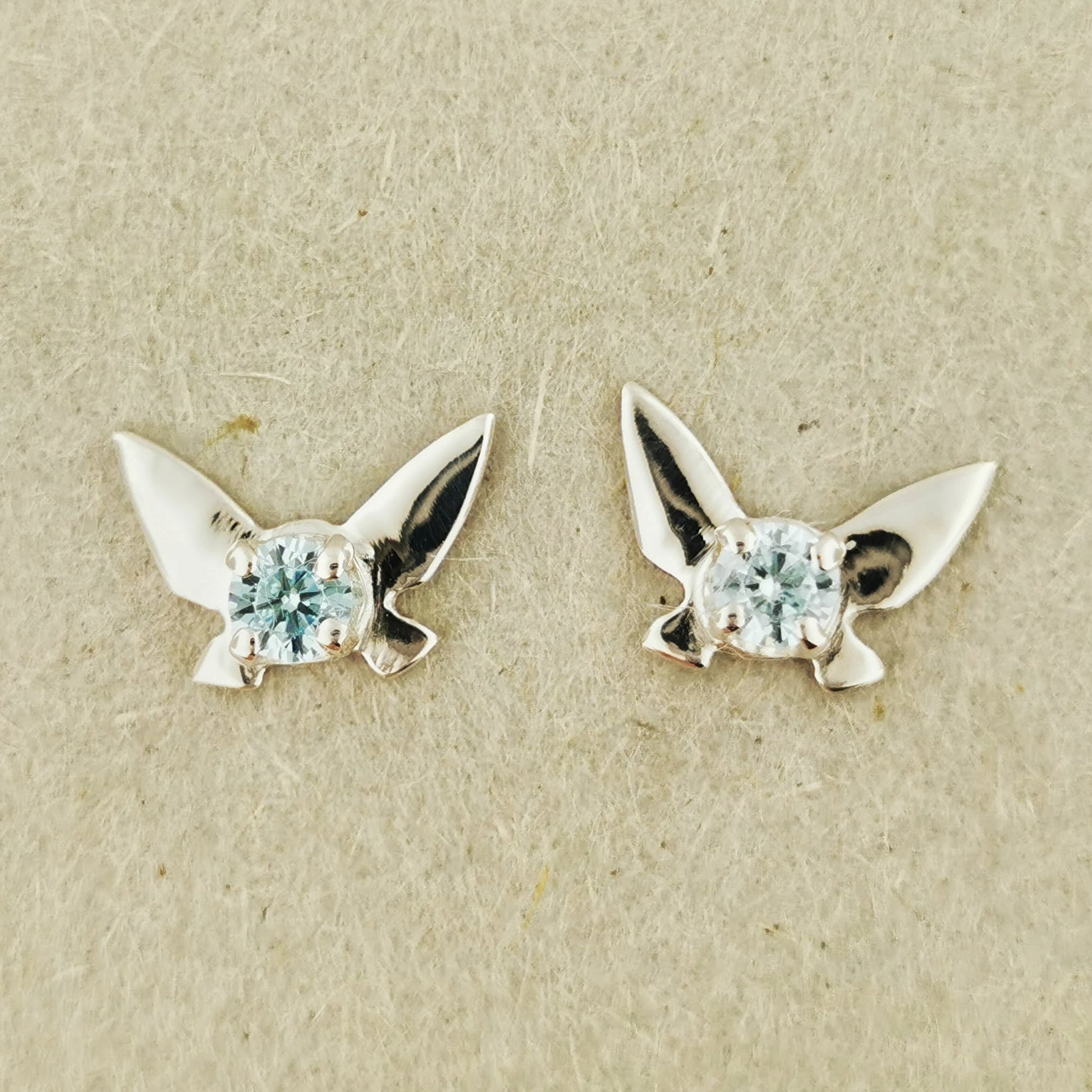 Legend of Zelda Navi Fairy Earrings in Sterling Silver - Le Dragon Argenté