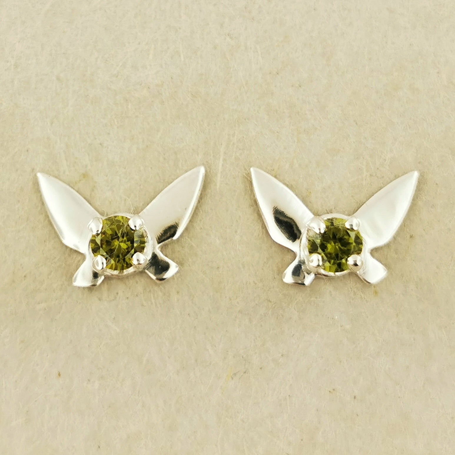 Legend of Zelda Navi Fairy Earrings in Sterling Silver with Olivine CZ - Le Dragon Argenté - Bestseller - birthstone earrings - fairy earrings