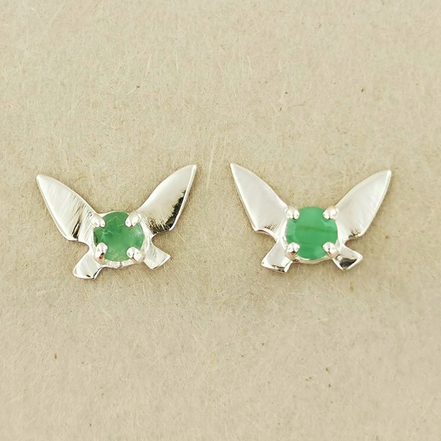 Legend of Zelda Navi Fairy Earrings in Sterling Silver with Emerlad - Le Dragon Argenté - Bestseller - gemstone earrings - fairy earrings