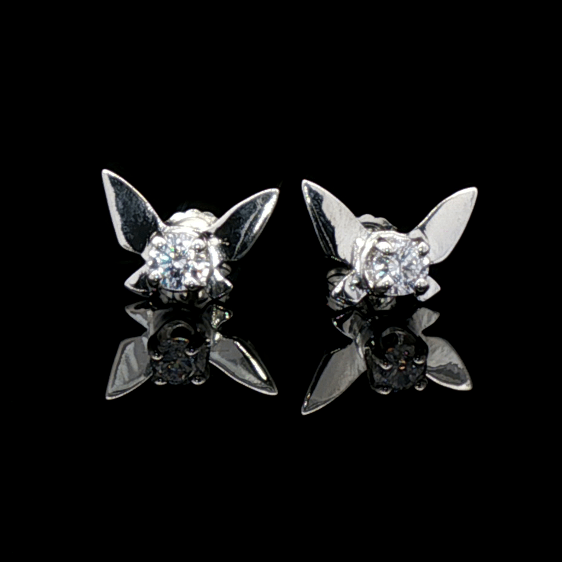 Legend of Zelda Navi Fairy Earrings in Sterling Silver - Le Dragon Argenté