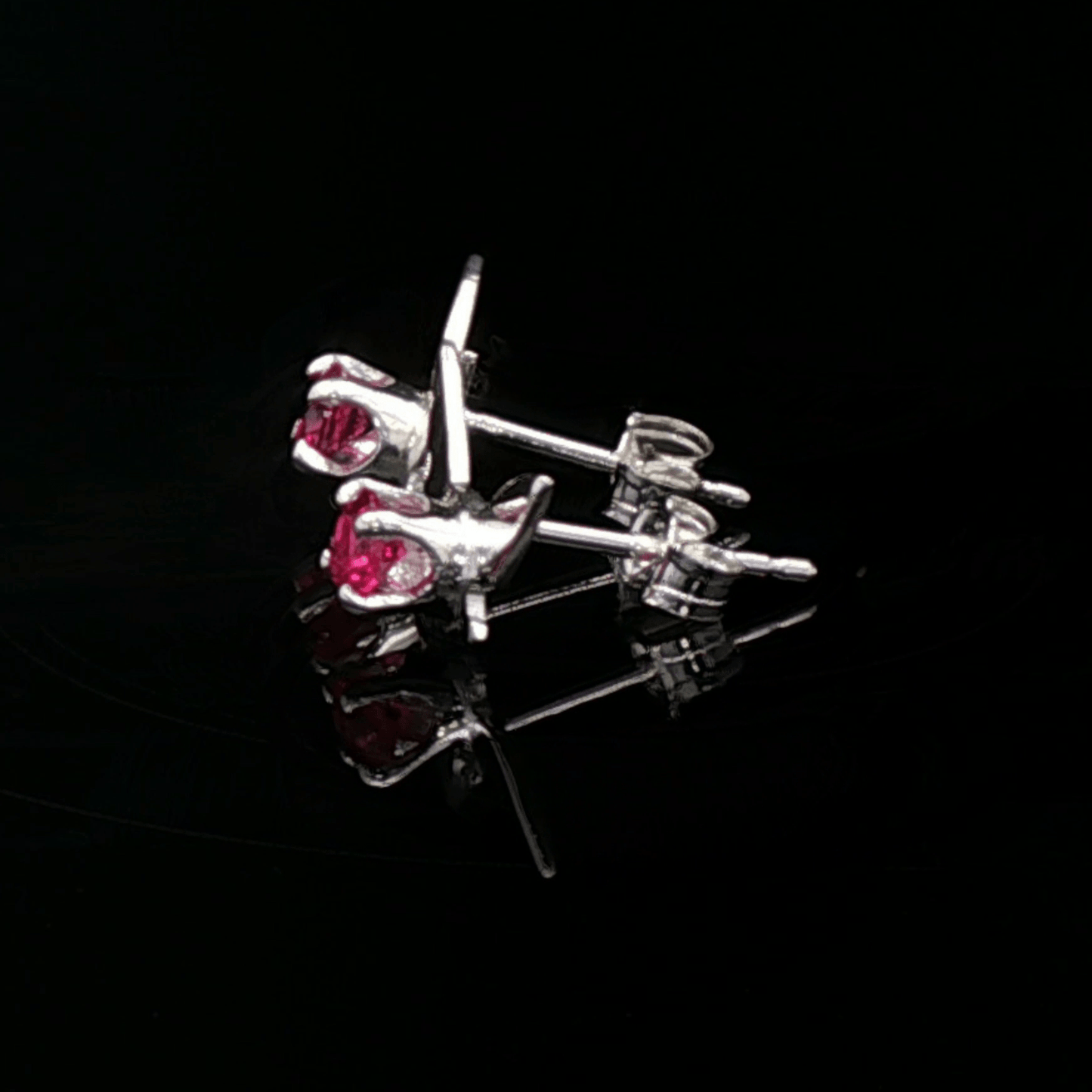 Legend of Zelda Navi Fairy Earrings in Sterling Silver - Le Dragon Argenté