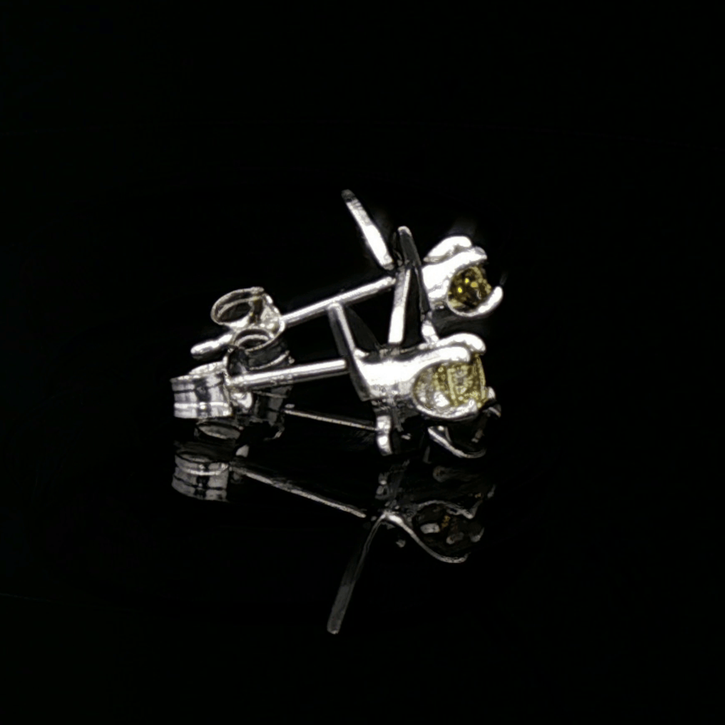 Legend of Zelda Navi Fairy Earrings in Sterling Silver with august birthstone - Le Dragon Argenté - Bestseller - gemstone earrings - fairy earrings