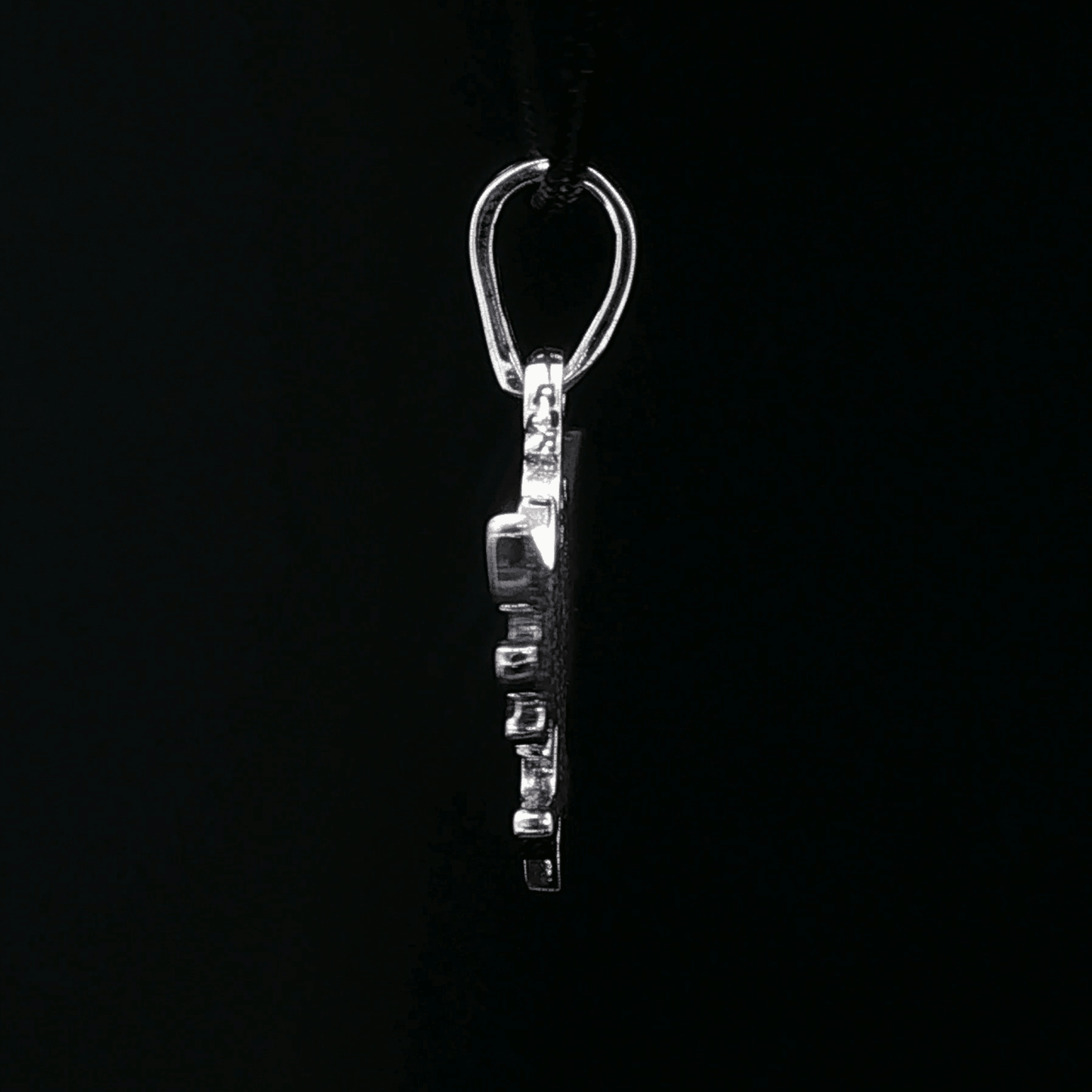 Legend of Zelda Pendant in Sterling Silver or Antique Bronze - Le Dragon Argenté