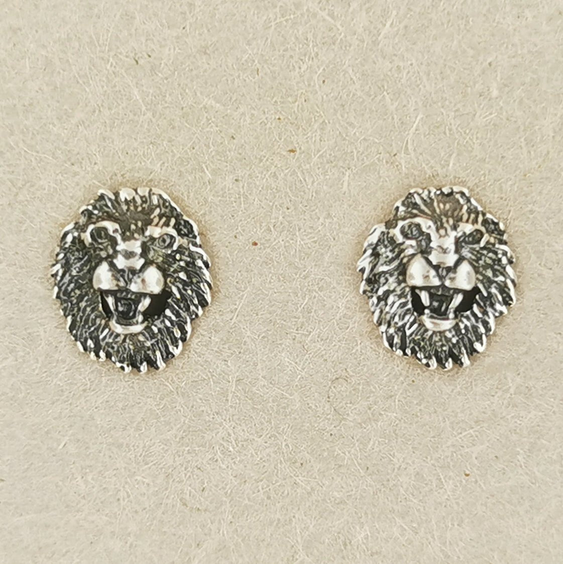 Lion Head Stud Earrings in Sterling Silver - Le Dragon Argenté