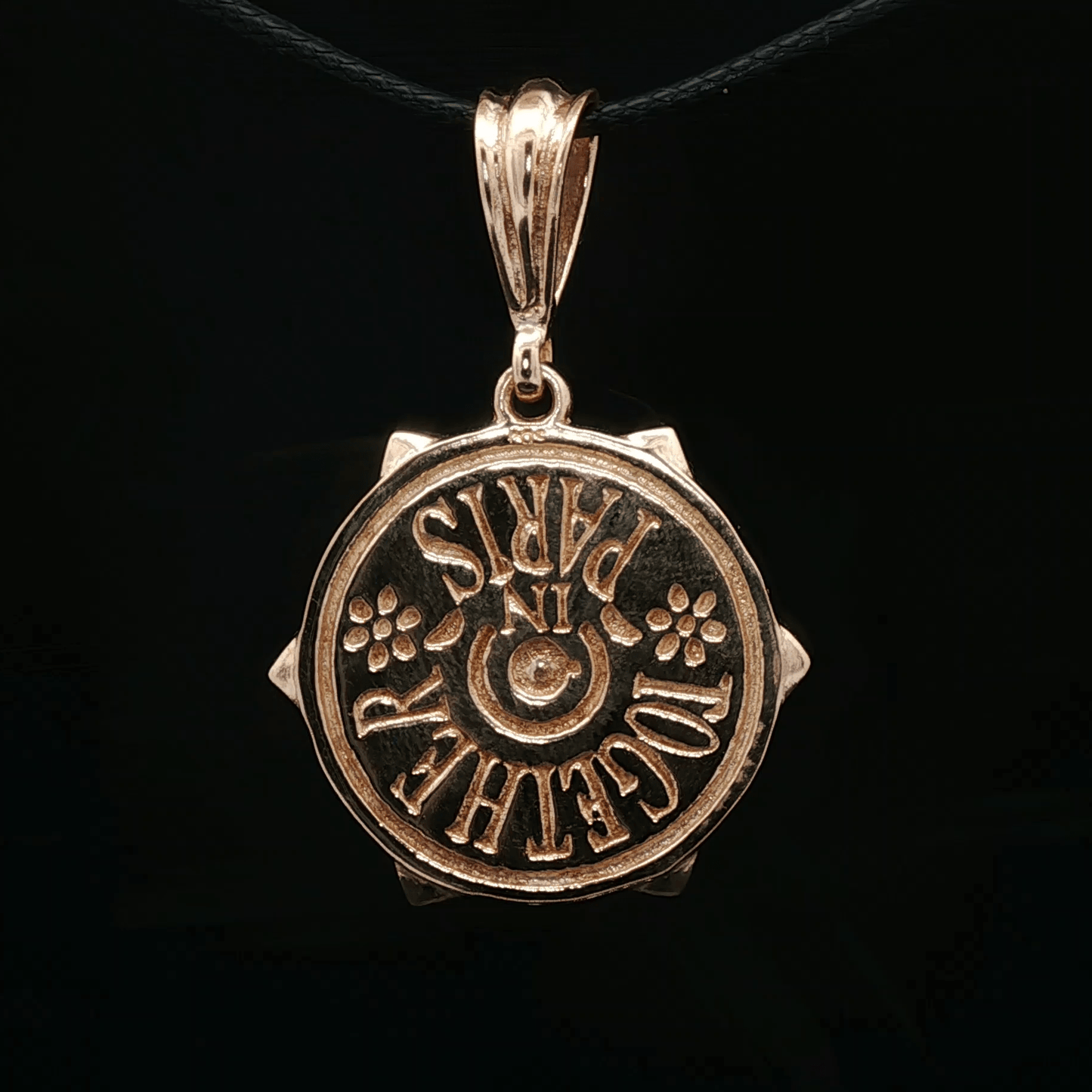 Lost Russian Princess Pendant in Antique Bronze - Le Dragon Argenté